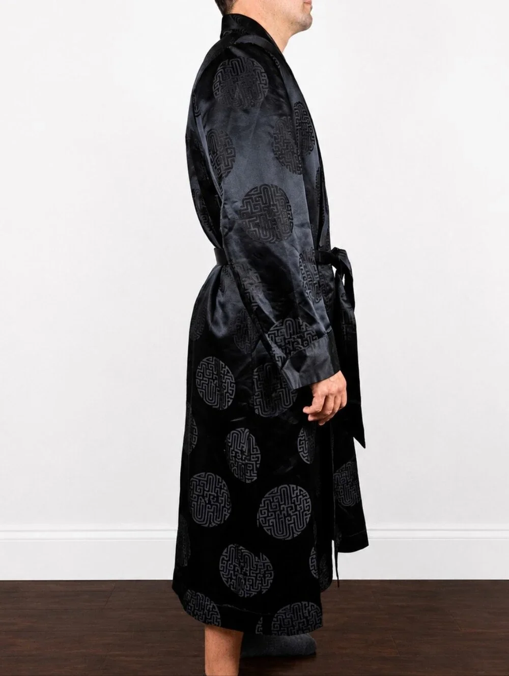 Rare Vintage 1950's Mark Cross Black Silk Jacquard Smoking Robe Hong Kong Luxe L